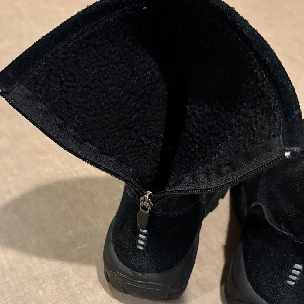 Women’s Black Mid-Calf Suede Boots - Classic Comfort